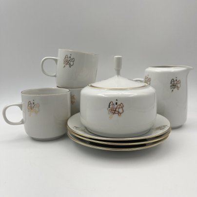 Набор чайный на три персоны (8 предметов), украшенный линиями