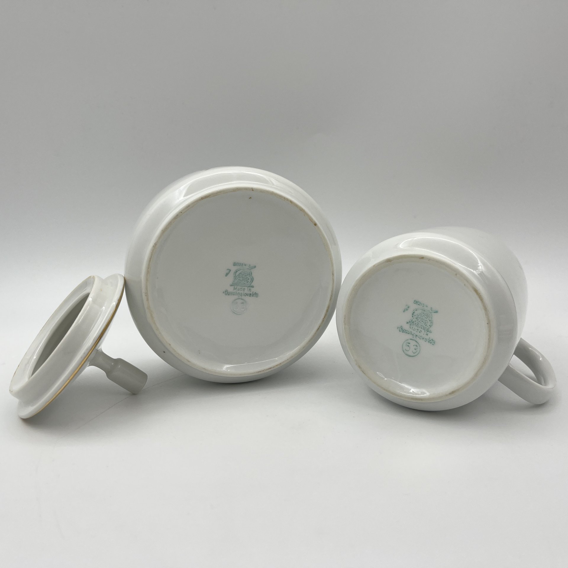 Набор чайный на три персоны (8 предметов), украшенный линиями