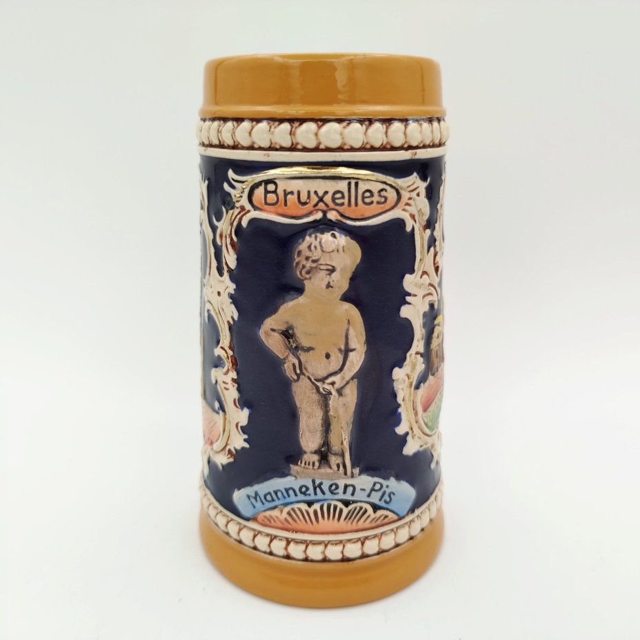 Кружка пивная "Manneken -Pis" (Достопримечательности Брюсселя), керамика, рельеф, Marzi & Remy, Германия, 1964-1990 гг., Marzi & Remy
