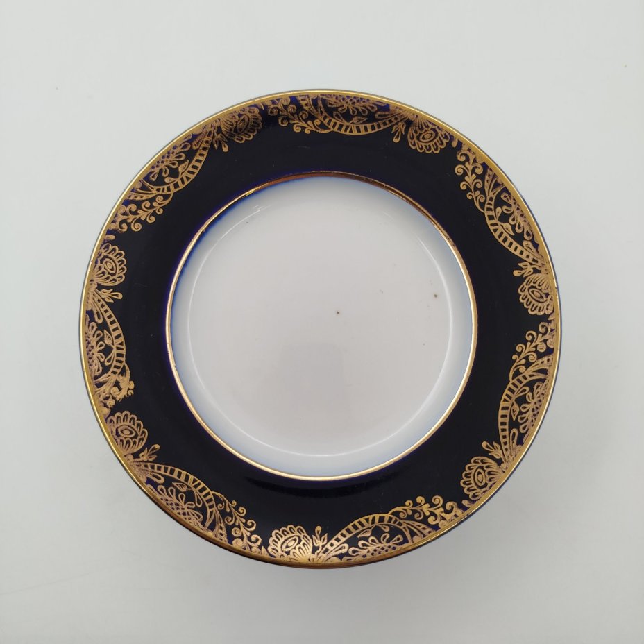 Комплект из 6-ти пирожковых тарелок "Фриз", фарфор, крытье, золочение, Ленинградский фарфоровый завод (ЛФЗ), СССР, 1960-1970 гг.