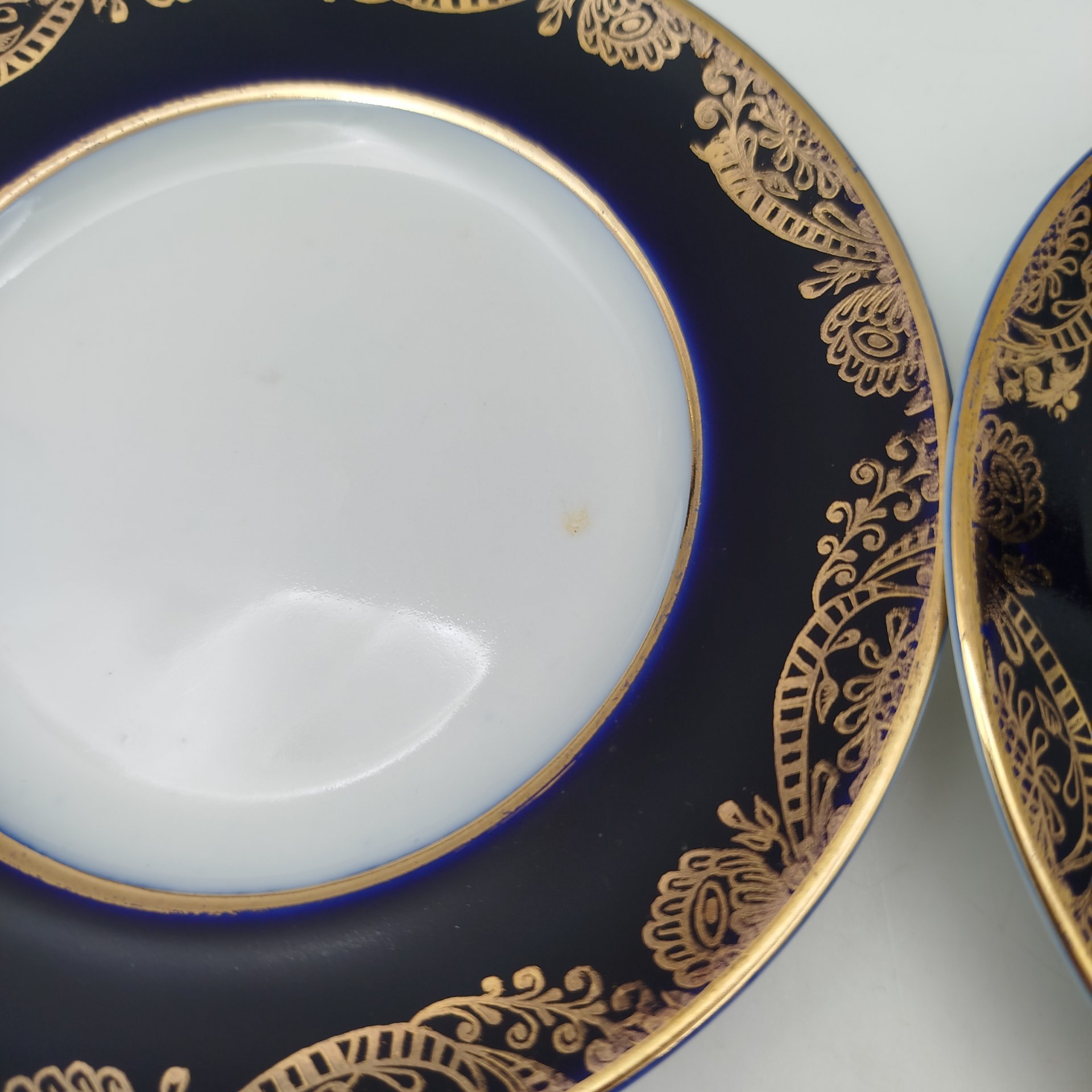 Комплект из 6-ти пирожковых тарелок "Фриз", фарфор, крытье, золочение, Ленинградский фарфоровый завод (ЛФЗ), СССР, 1960-1970 гг.