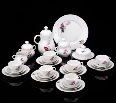 Сервиз чайный с цветочным декором на 6 персон (30 предметов), фарфор, деколь, золочение, Spezial Eisenberg Porzellan (SEP), ГДР, 1973-1976 гг.