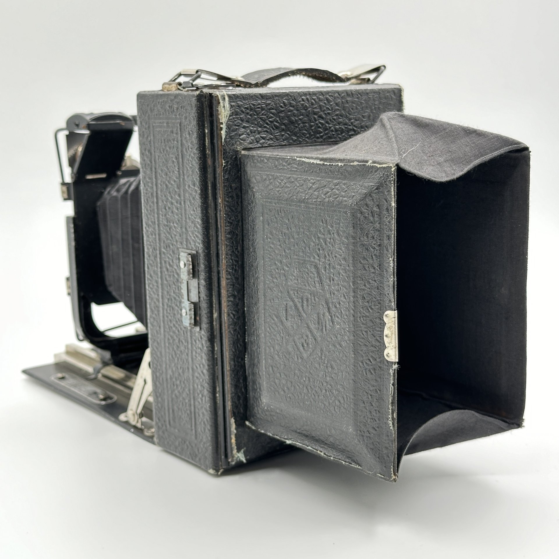 Фотоаппарат Фотокор-1 с аттестатом в оригинальном кофре, металл, стекло, ткань, Государственный оптико-механический завод имени ОГПУ (ГОМЗ), СССР, 1939 г., Государственный оптико-механический завод имени ОГПУ (ГОМЗ)