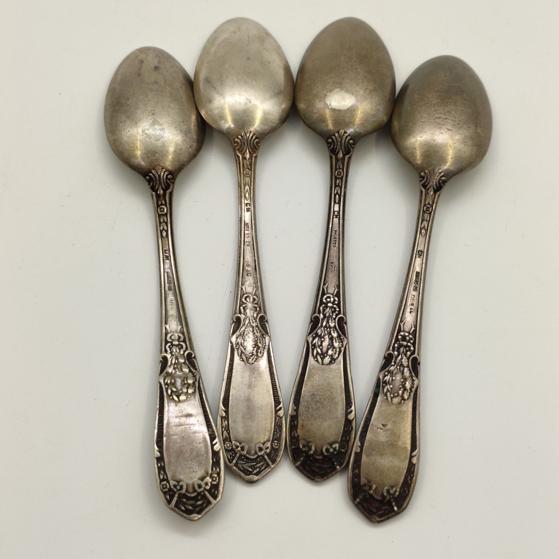 Набор чайных ложек на 4 персоны, мНЦ (медь-никель-цинк), Киевский завод столовых приборов и посуды им. Дзержинского (ЗiД, ЗиД), СССР, 1950-1960 гг.