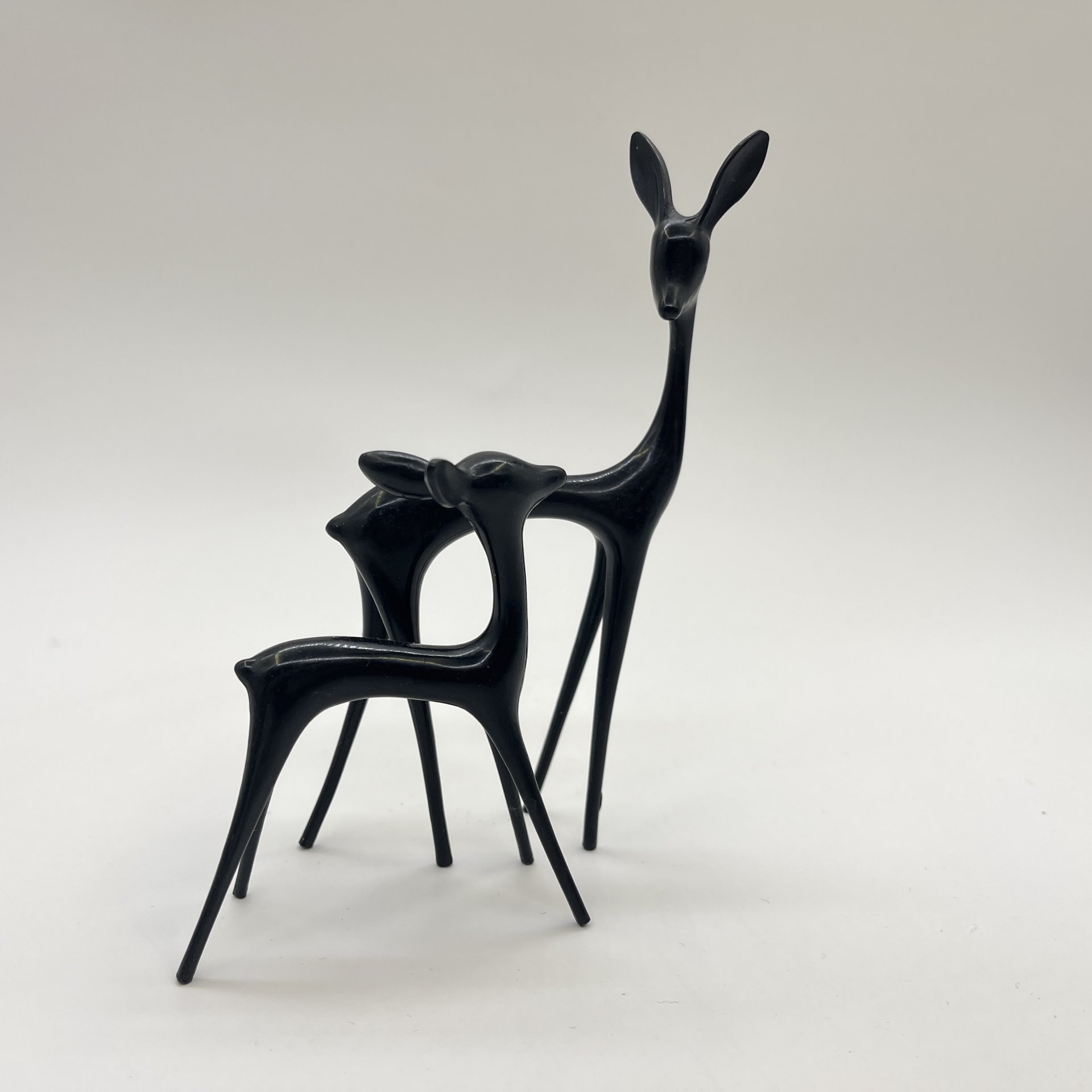 Статуэтки парные монотонные "Косули", пластик, СССР, 1970-1980 гг.