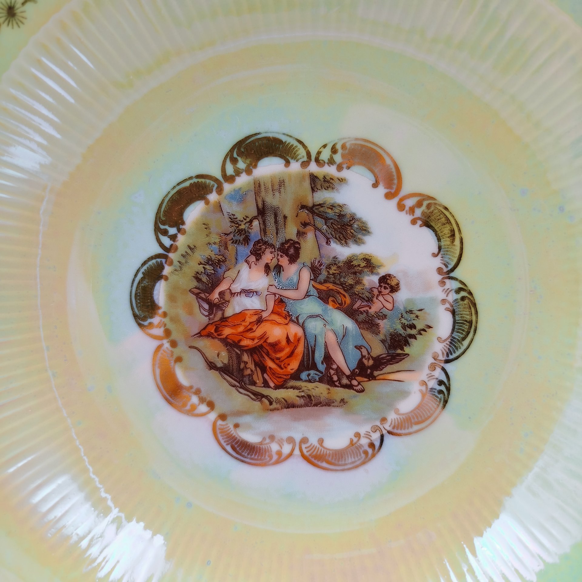 Набор суповых (глубоких) тарелок "Мадонна" на 6 персон, фарфор, люстр, деколь, золочение, Weisswasser Porzellan, ГДР, 1970-1990 гг.