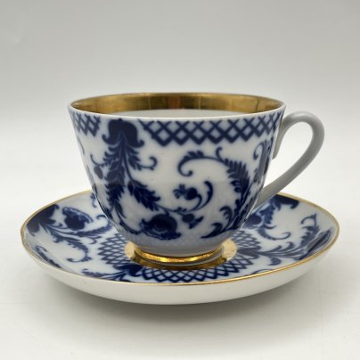 Пара чайная "Синие цветы", фарфор, деколь, золочение, Ленинградский фарфоровый завод (ЛФЗ), СССР, 1970-1986 гг.