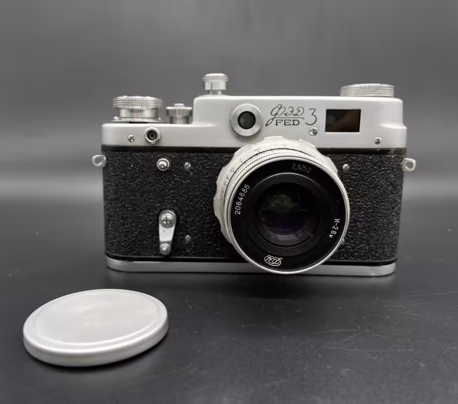Фотоаппарат "ФЭД-3" с объективом "Индустар-26М" в оригинальном кофре, Харьковский машиностроительный завод им. Дзержинского (ФЭД)
