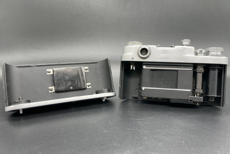 Фотоаппарат "ФЭД-3" с объективом "Индустар-26М" в оригинальном кофре, Харьковский машиностроительный завод им. Дзержинского (ФЭД)
