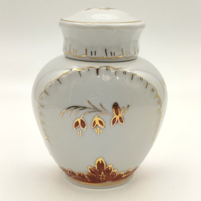 Чайница "Барбарис", автор Е. П. Смирнов, фарфор, роспись, золочение, Фабрика Гарднера в Вербилках 1766, Российская Федерация, 1991-2012 гг.