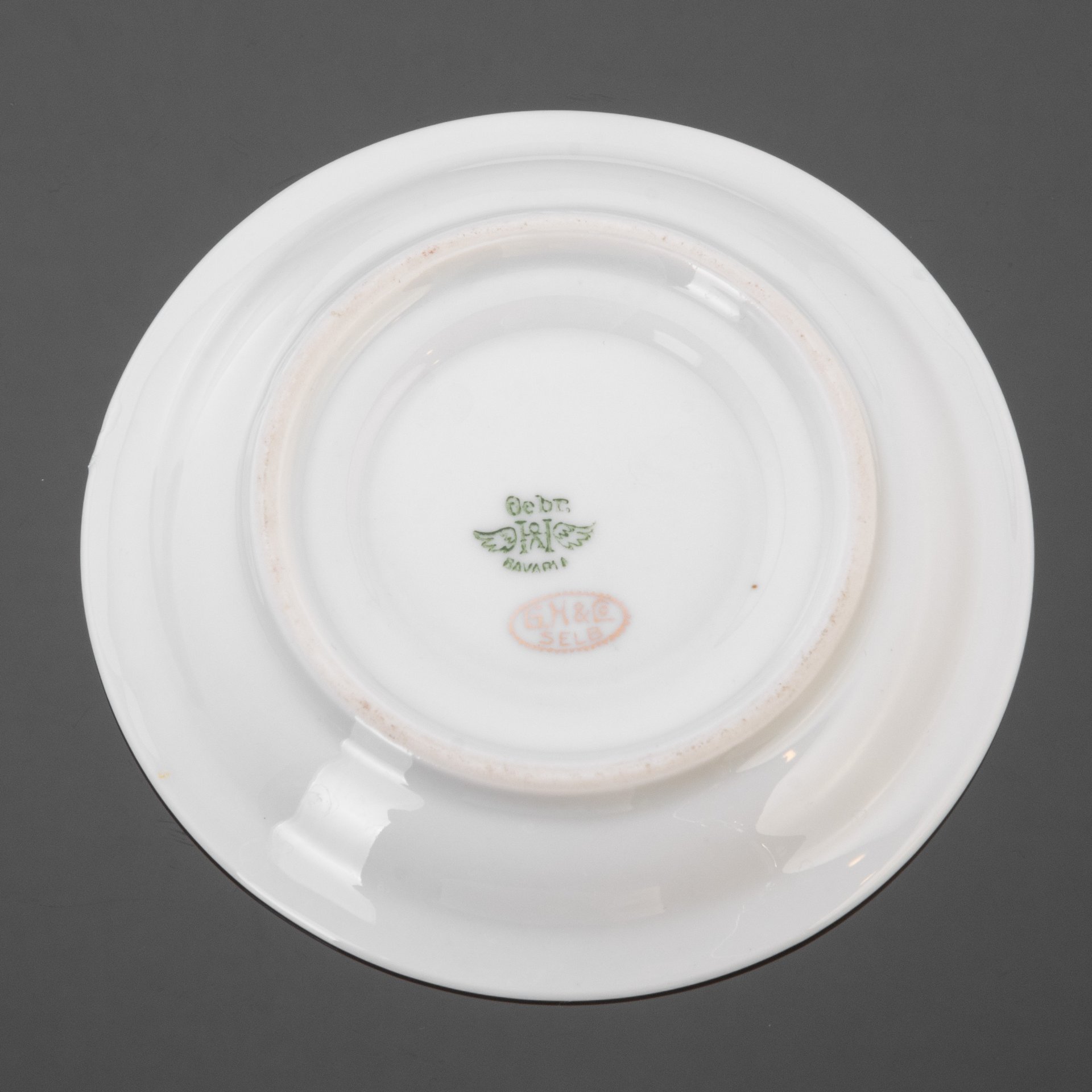 Блюдце с лаконичным декором, Hofmann Bros. Porcelain Factory