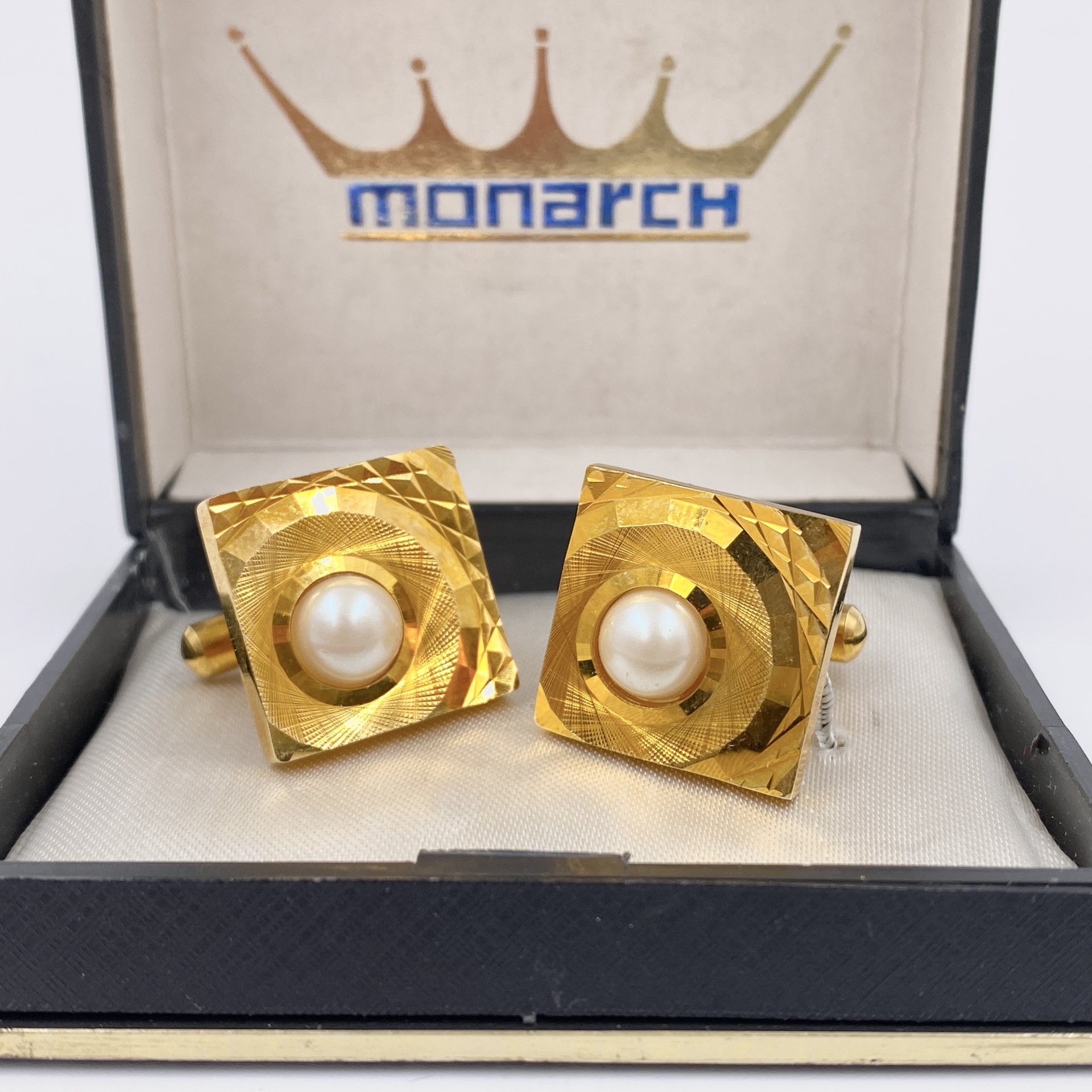 Запонки  квадратной формы в оригинальной коробке, Monarch (Монарх)