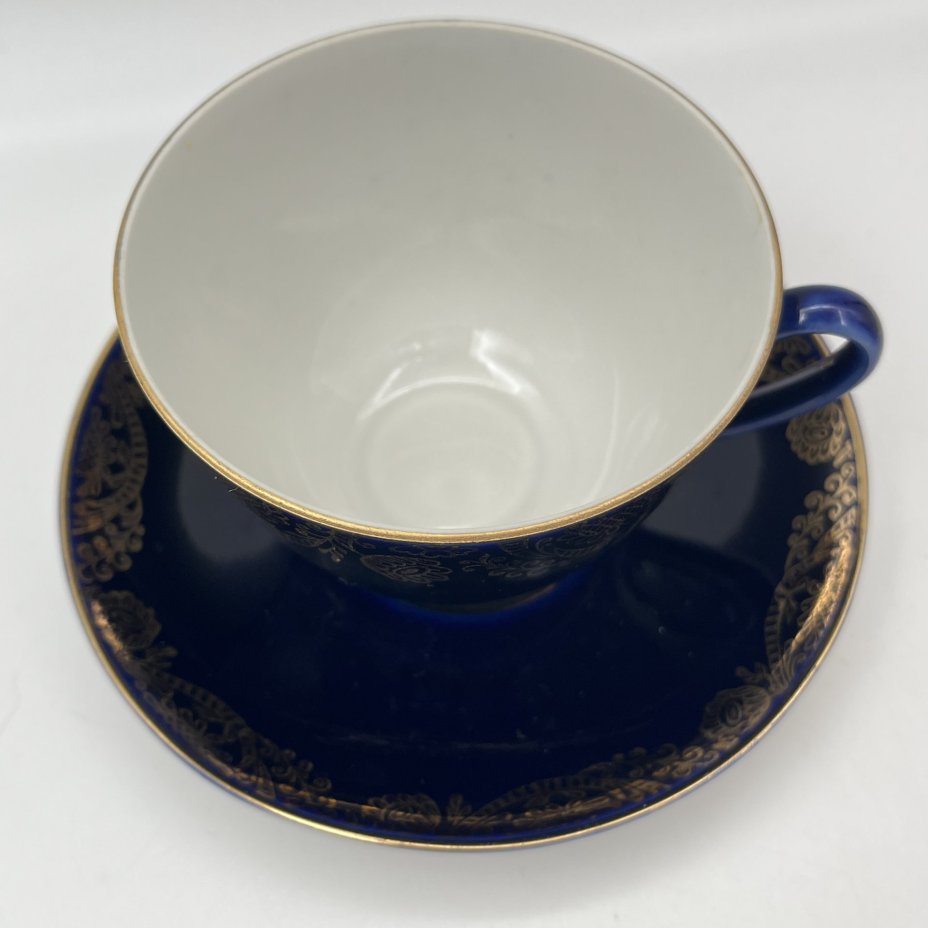 Пара чайная  "Золотая фриз" (в подборе), фарфор, крытье кобальтом, золочение, Ленинградский фарфоровый завод (ЛФЗ), СССР, 1960-1990 гг.