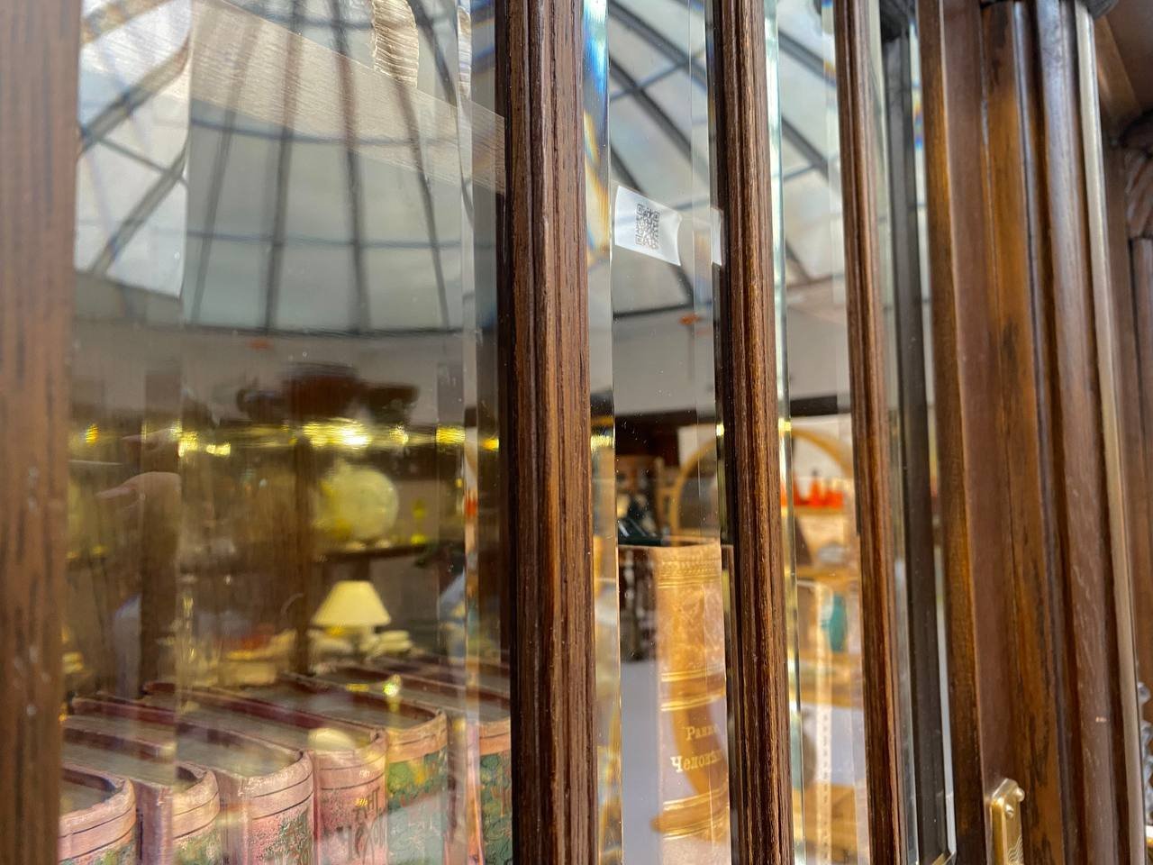 Книжный шкаф с секретом