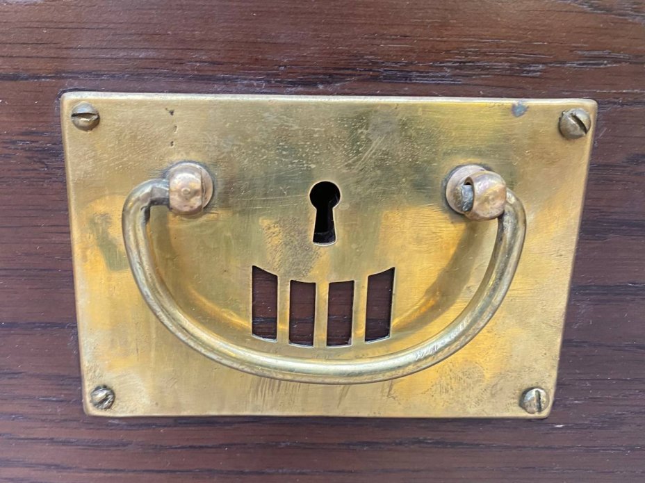 Книжный шкаф с секретом