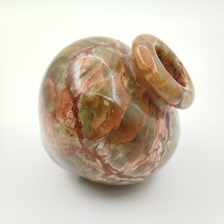 Ваза округлой формы для маленького букета, натуральный камень (оникс), резьба