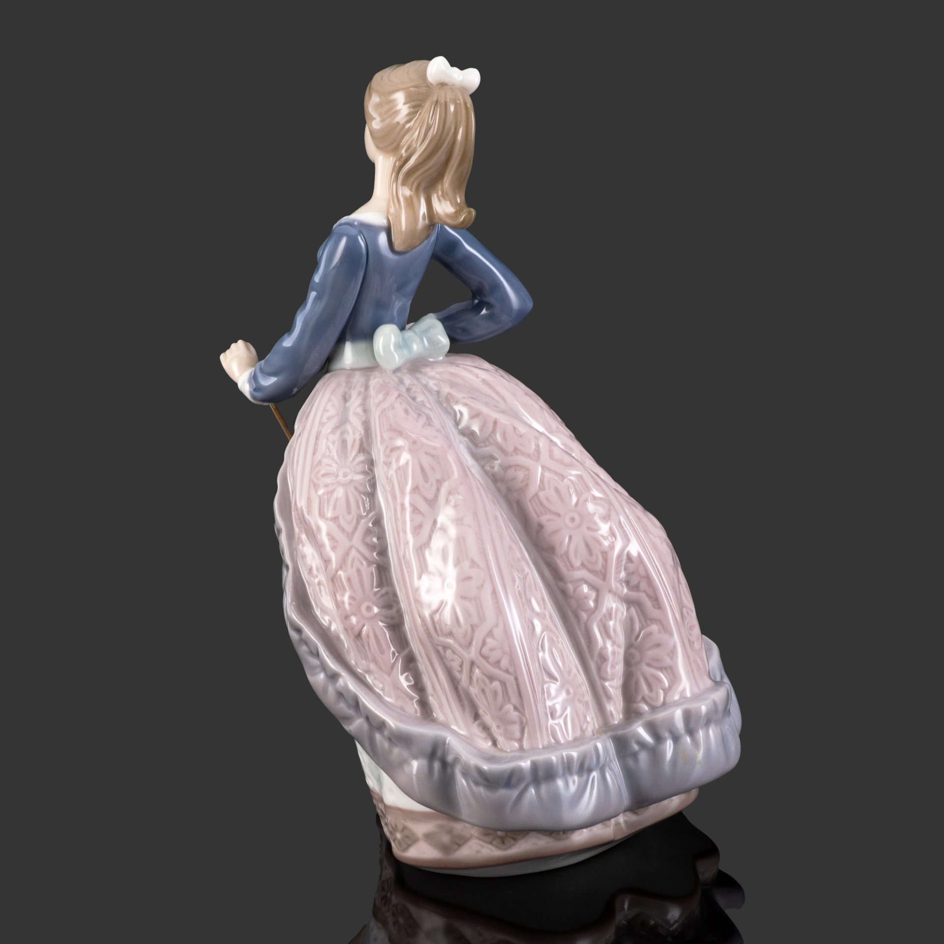 Статуэтка "Evita" ("Эвита", "Девушка с зонтиком"), скульптор Jose Puche, Lladro