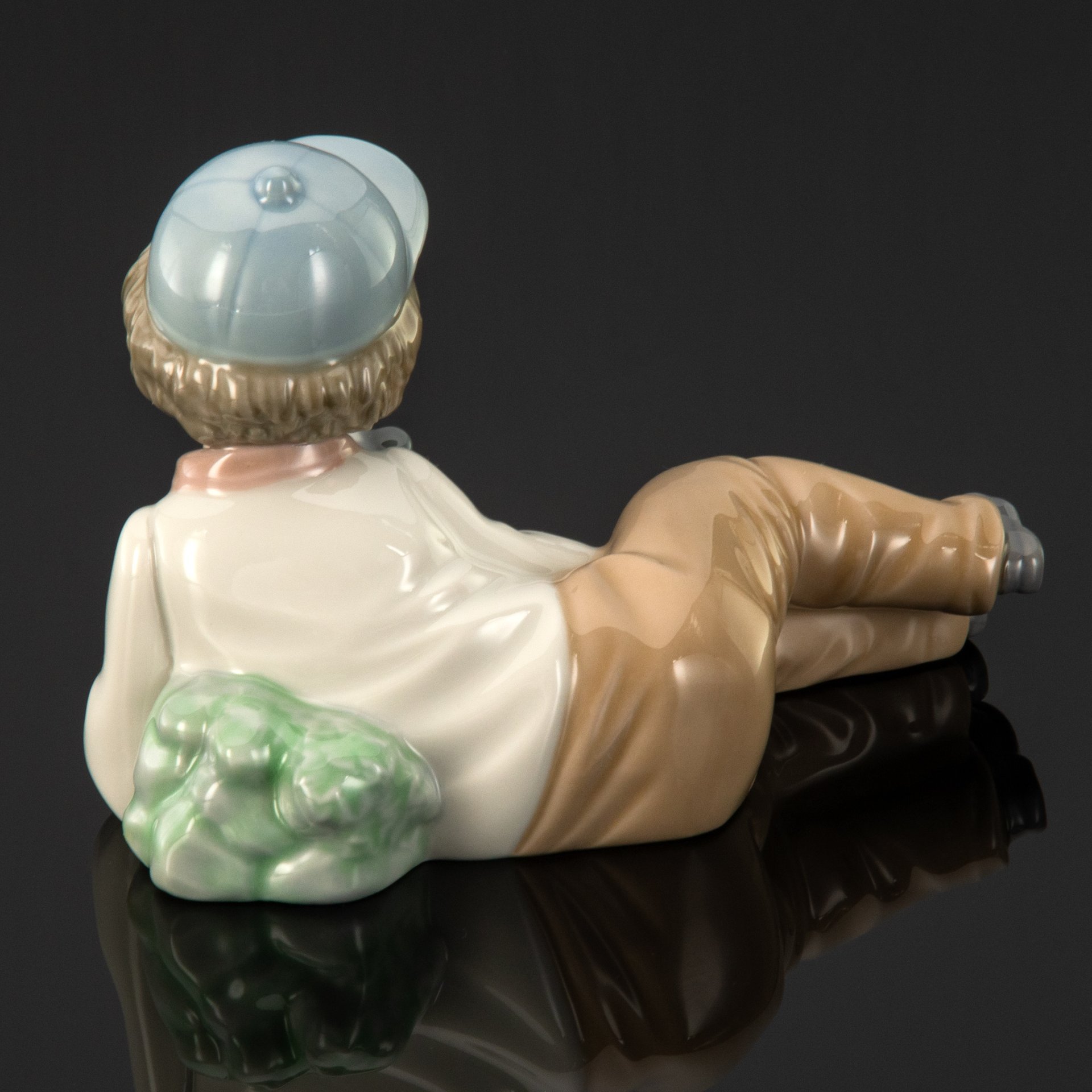 Статуэтка "Мальчик с собакой", скульптор Vicente Martinez, фарфор, роспись, NAO Porcelain, Испания, 1991-2000 гг.