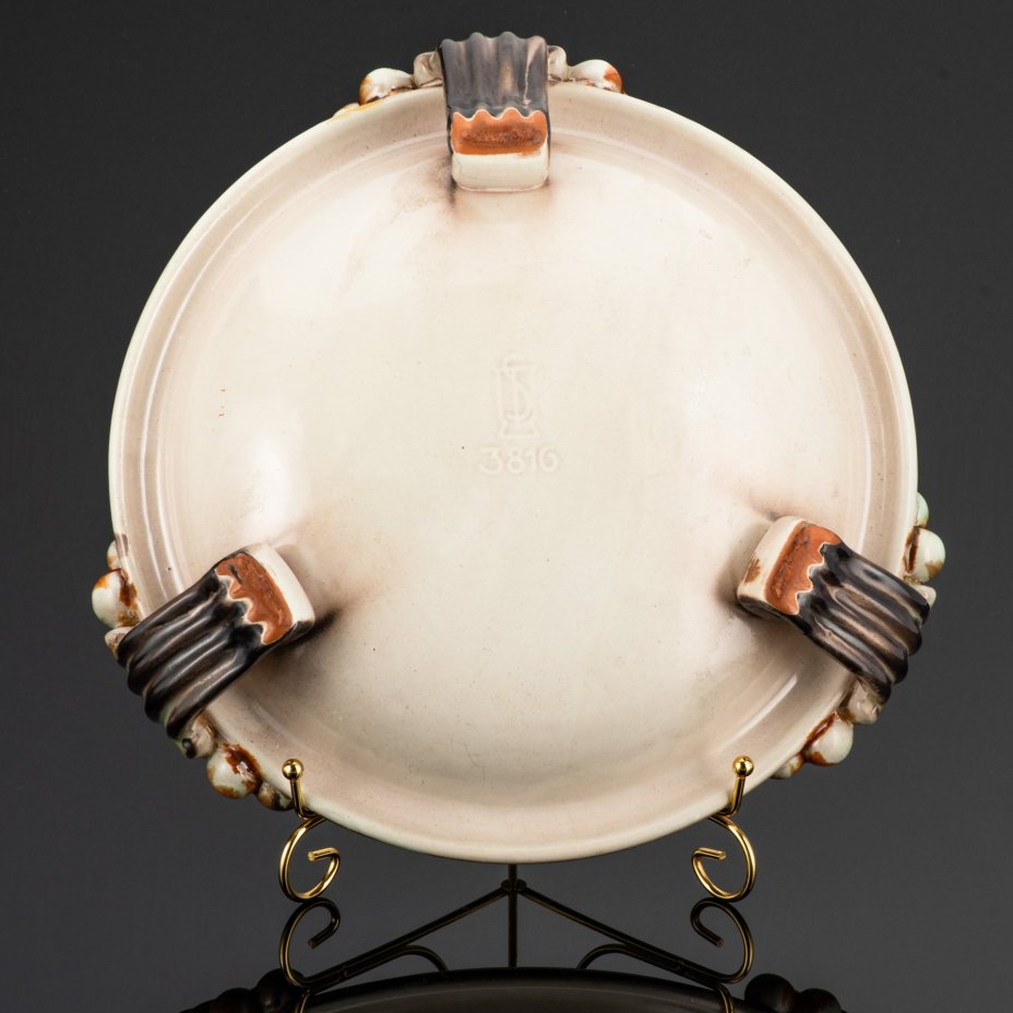 Блюдо сервировочное для фруктов, установленное на три фигурные ножки, Steuler Pottery, керамика, поливы