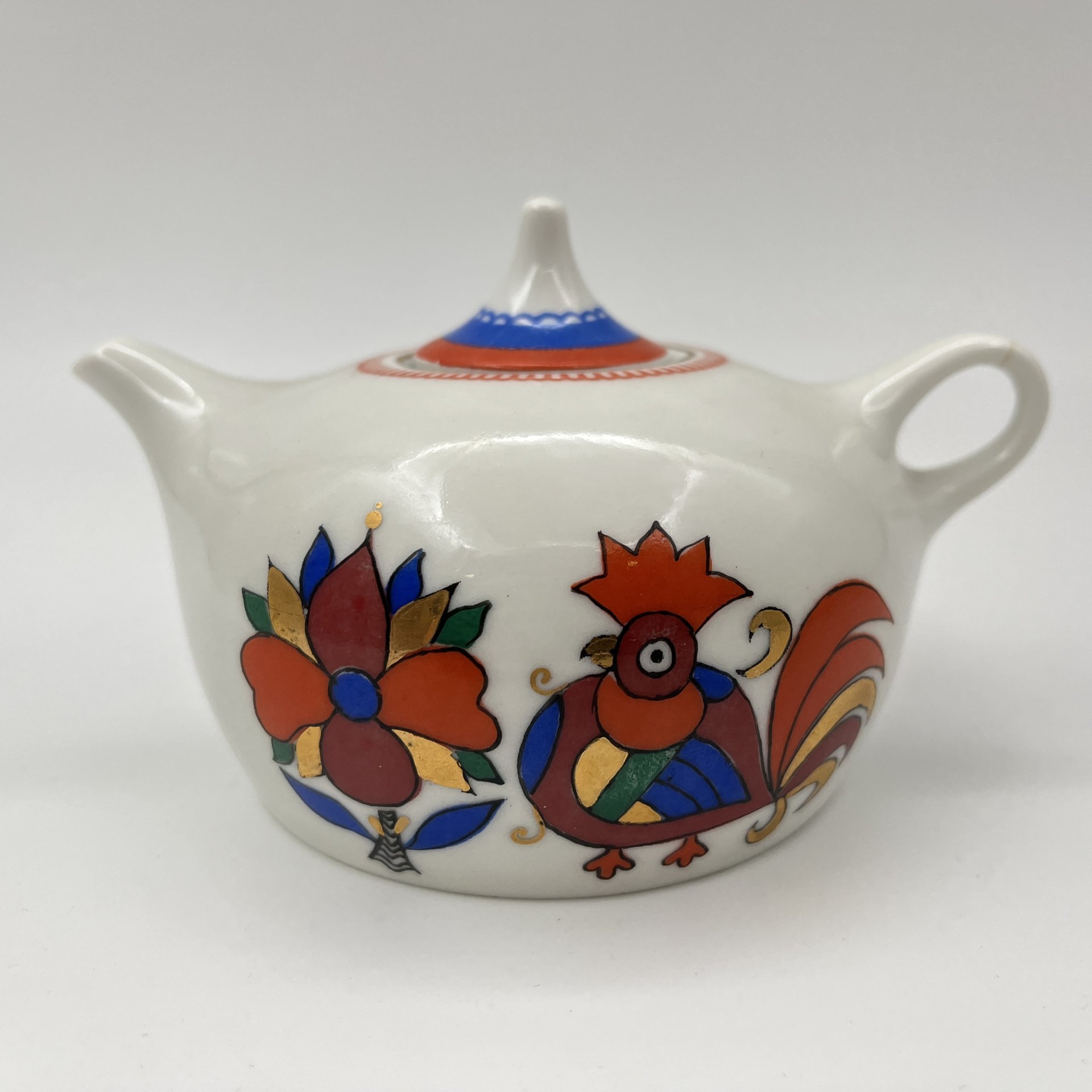 Чайник заварочный "Красный конь", скульптор Э.М. Криммер, художник А.А.Воробьевский