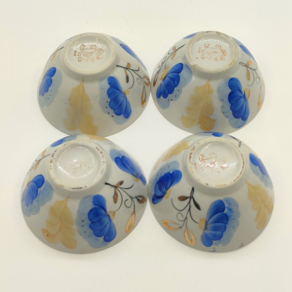 Набор пиал с цветочным декором на 4 персоны, фарфор, роспись, золочение, Ташкентский фарфоровый завод, СССР, 1973-1983 гг.
