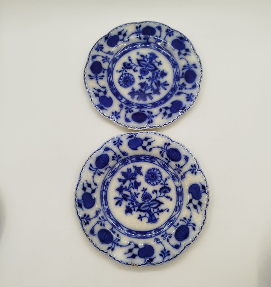 Набор из двух десертных тарелок "Луковый узор", Johnson Bros England