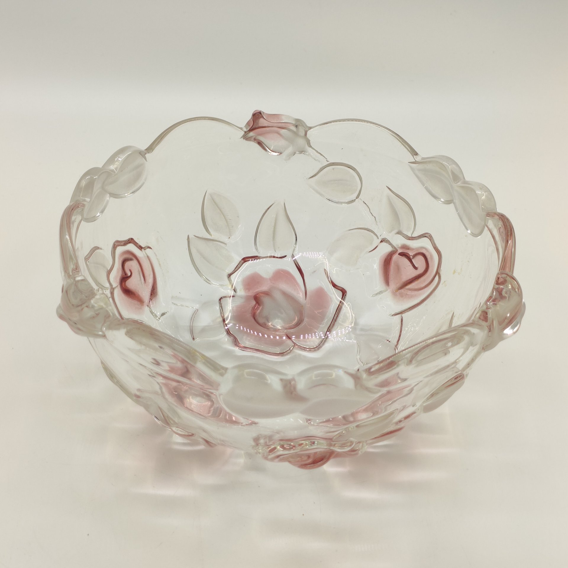 Ваза для конфет с цветочным декором и фигурным бортом, цветное стекло, матирование, Walther Glas, Германия, 1980-2000 гг.