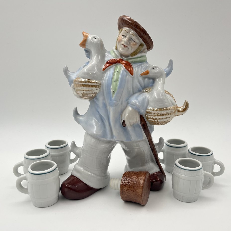 Штоф "Продавец гусей", фарфор, роспись, люстр, VEB Porzellanfiguren Lippelsdorf (Липпельсдорф), ГДР, 1974-1990 гг.