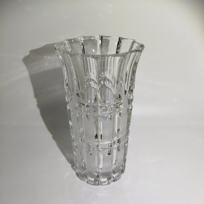 Ваза для цветов "Новоселье" (низкая), автор А.М. Остроумов, хрусталь, алмазная грань, Ленинградский завод художественного стекла (ЛЗХС), СССР, 1980-1990 гг.