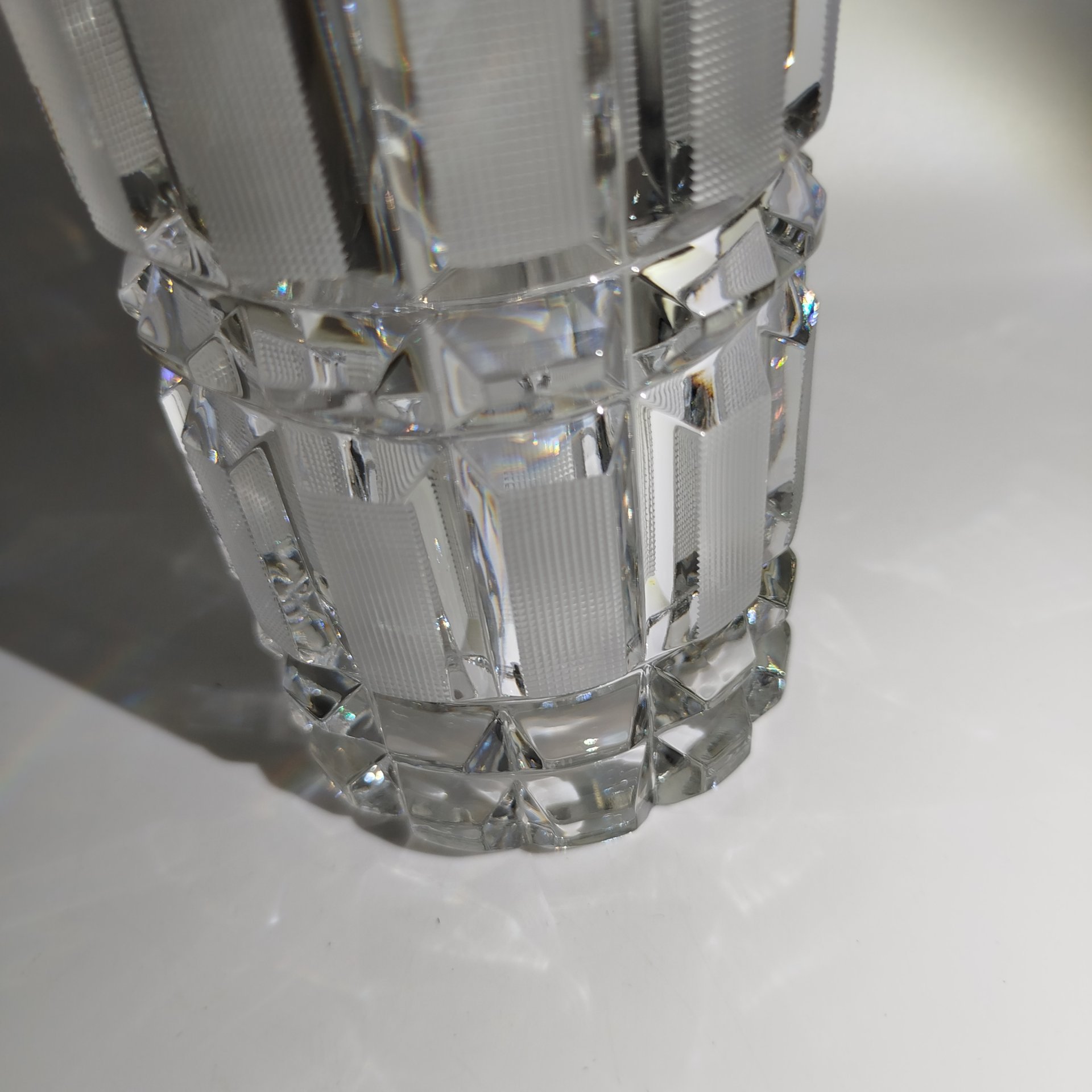 Ваза для цветов "Новоселье" (низкая), автор А.М. Остроумов, хрусталь, алмазная грань, Ленинградский завод художественного стекла (ЛЗХС), СССР, 1980-1990 гг.