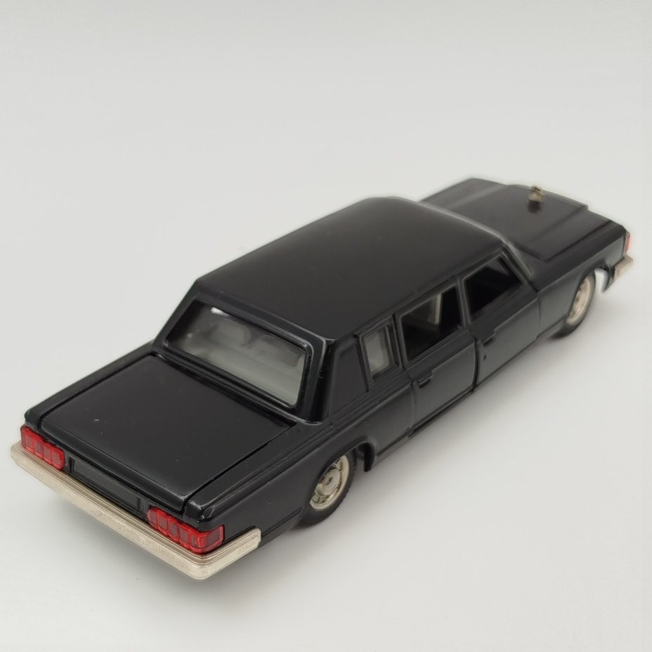 Автомобиль коллекционный "ЗИЛ -115. Лимузин"