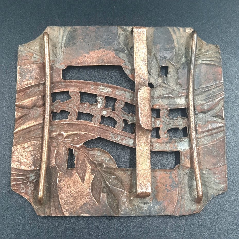 Пряжка женская поясная с растительным декором