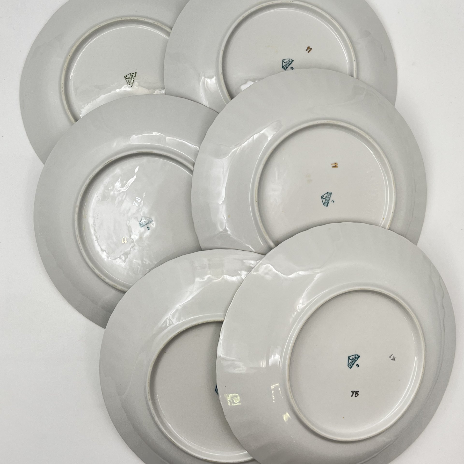 Набор из 6-ти обеденных тарелок, украшенных изображением розы