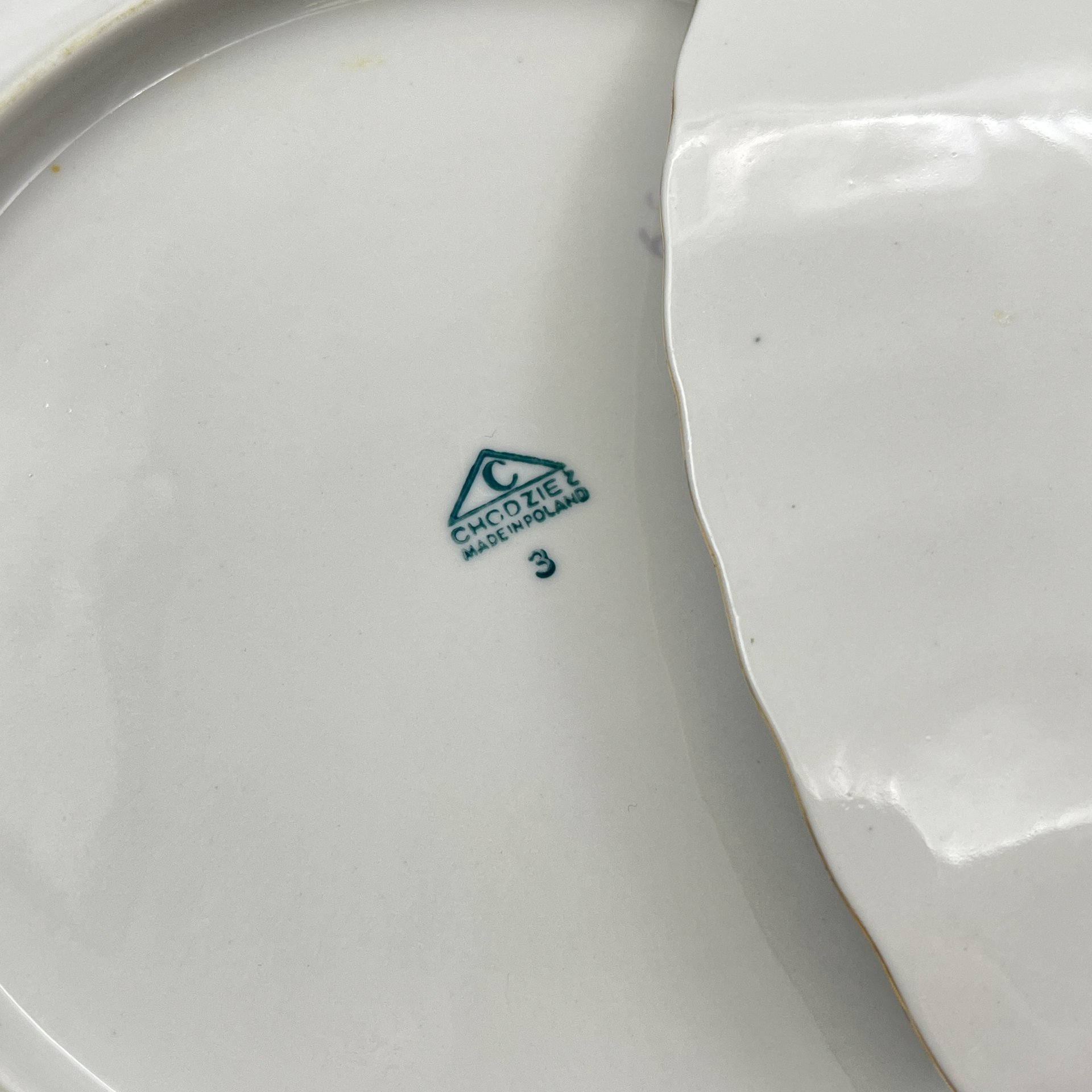 Набор из 6-ти обеденных тарелок, украшенных изображением розы