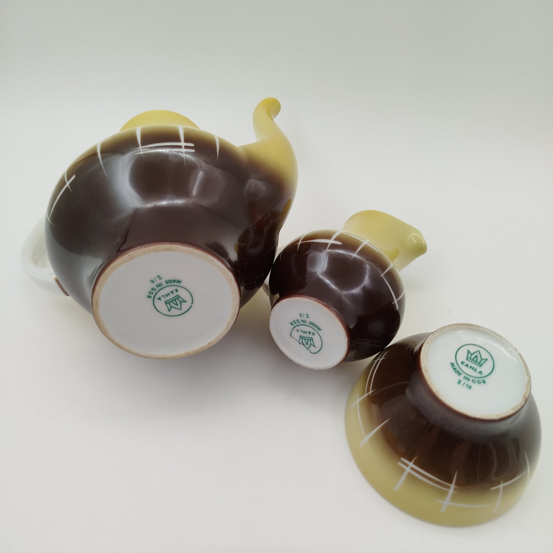 Кофейный сервиз с абстрактным декором на 5 персон (10 предметов), фарфор, крытье, Kahla, ГДР, 1960-1980 гг.