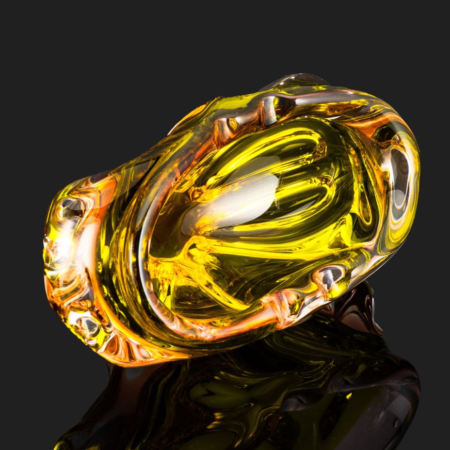 Пепельница желто-зеленого оттенка, Хржибский стекольный завод (CHribska Glass)