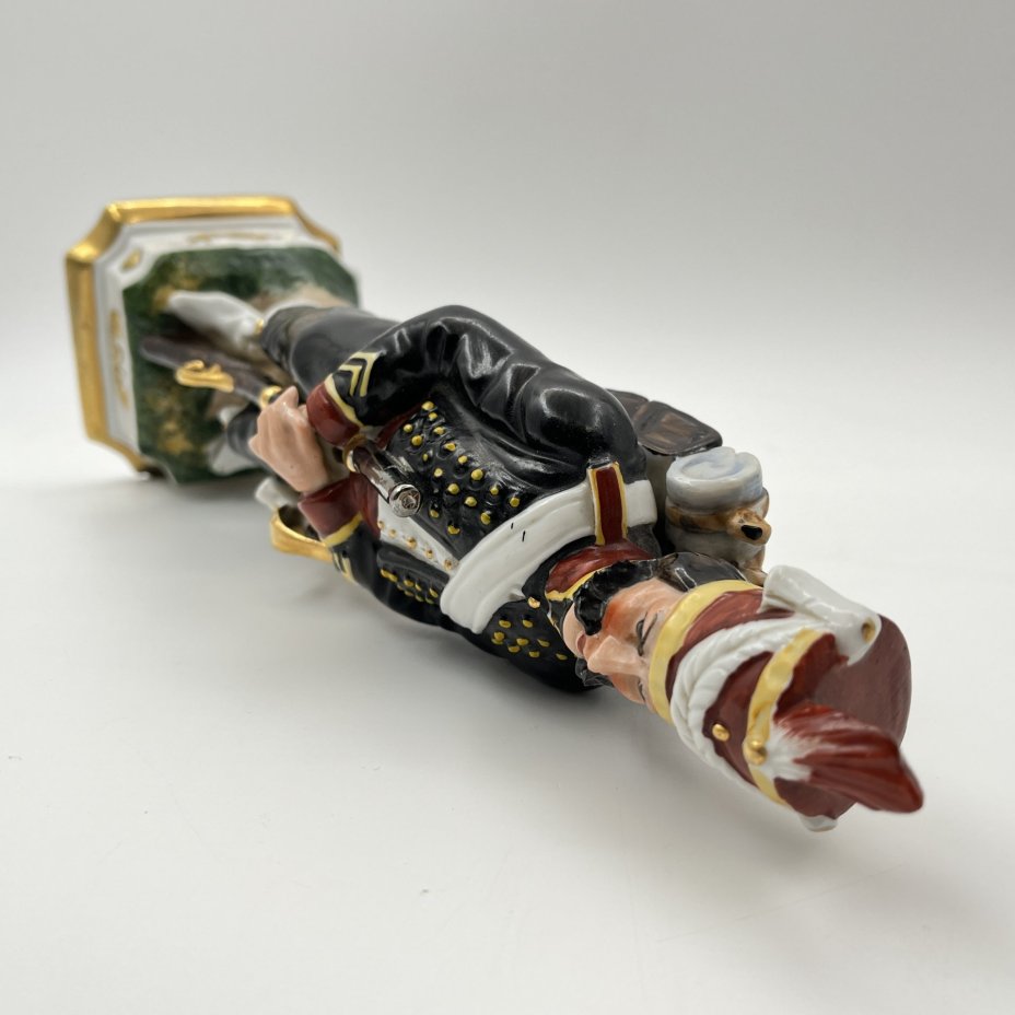 Статуэтка "Гренадер" из серии "Армия Наполеона", мануфактура Muhr (г. Шарлеруа)