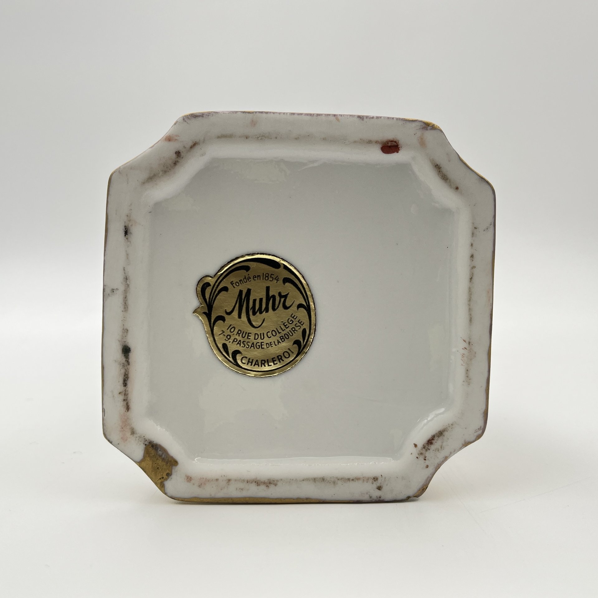 Статуэтка "Гренадер" из серии "Армия Наполеона", мануфактура Muhr (г. Шарлеруа), фарфор, роспись, золочение, Бельгия, 1960-1980 гг.