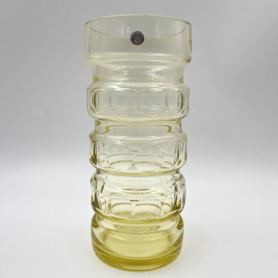 Ваза лимонного оттенка с цилиндрическим туловом с перехватами и декором в виде линз, производственное объединение стекольных предприятий "Latvijas Stikls", цветное стекло, СССР, 1960-1970 гг.