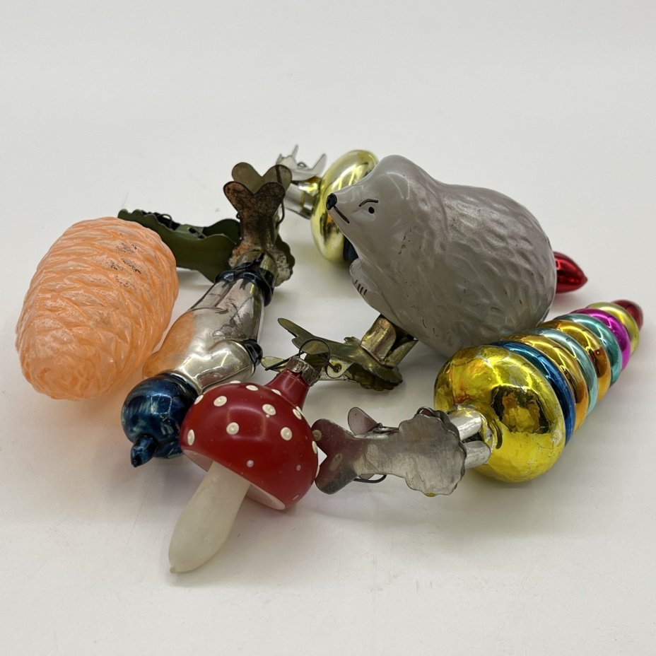 Набор ёлочных игрушек различных форм и расцветок (6 шт.)