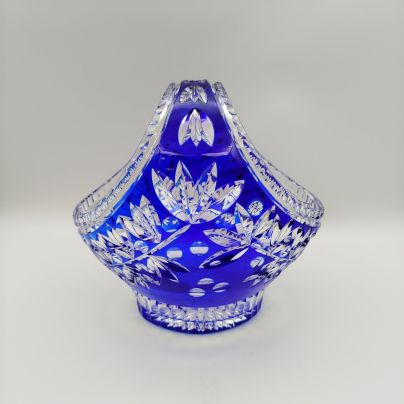 Конфетница в форме корзинки с растительным декором, хрусталь, нацвет, алмазная грань, СССР, 1970-1980 гг.