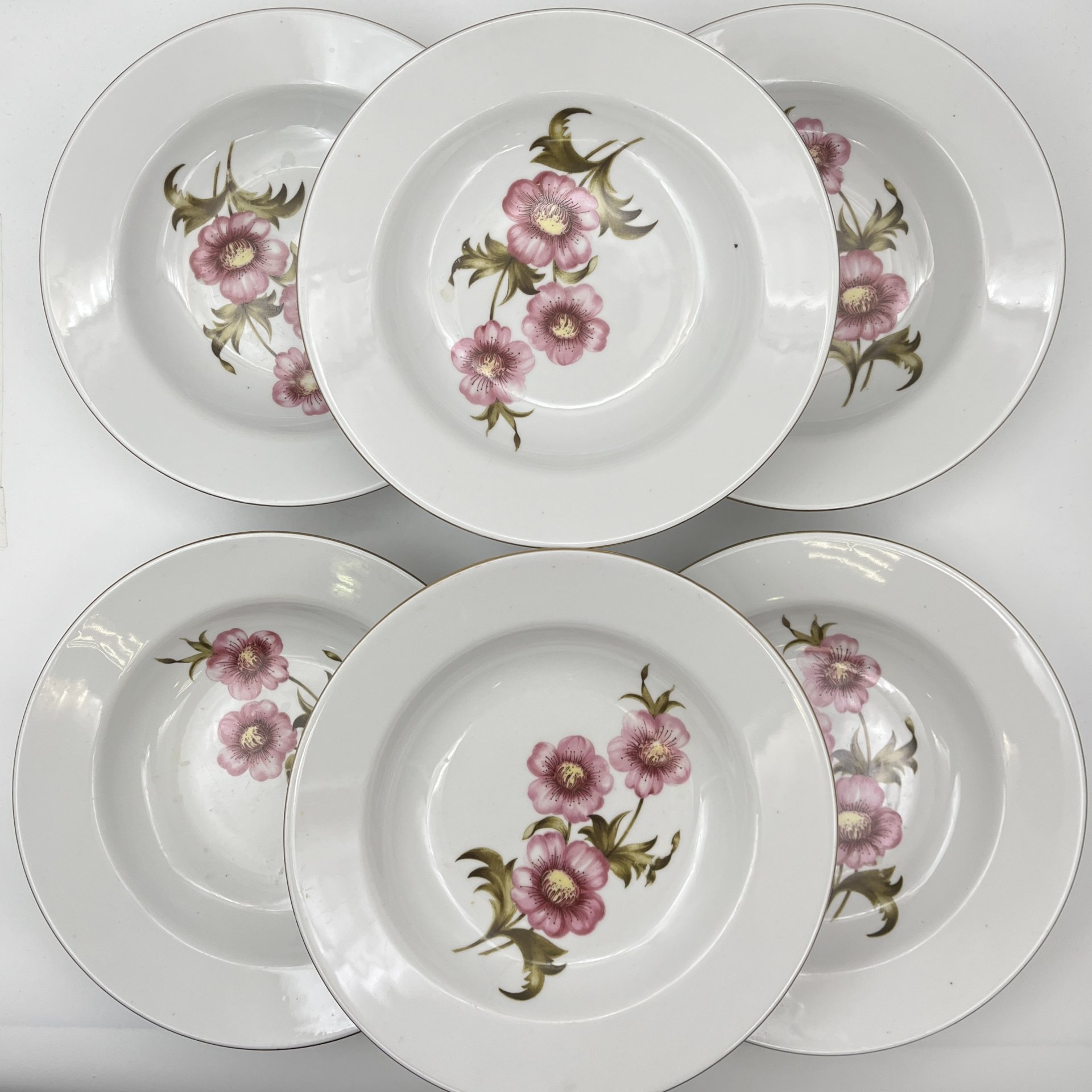 Набор суповых (глубоких) тарелок с цветочным декором на 6 персон