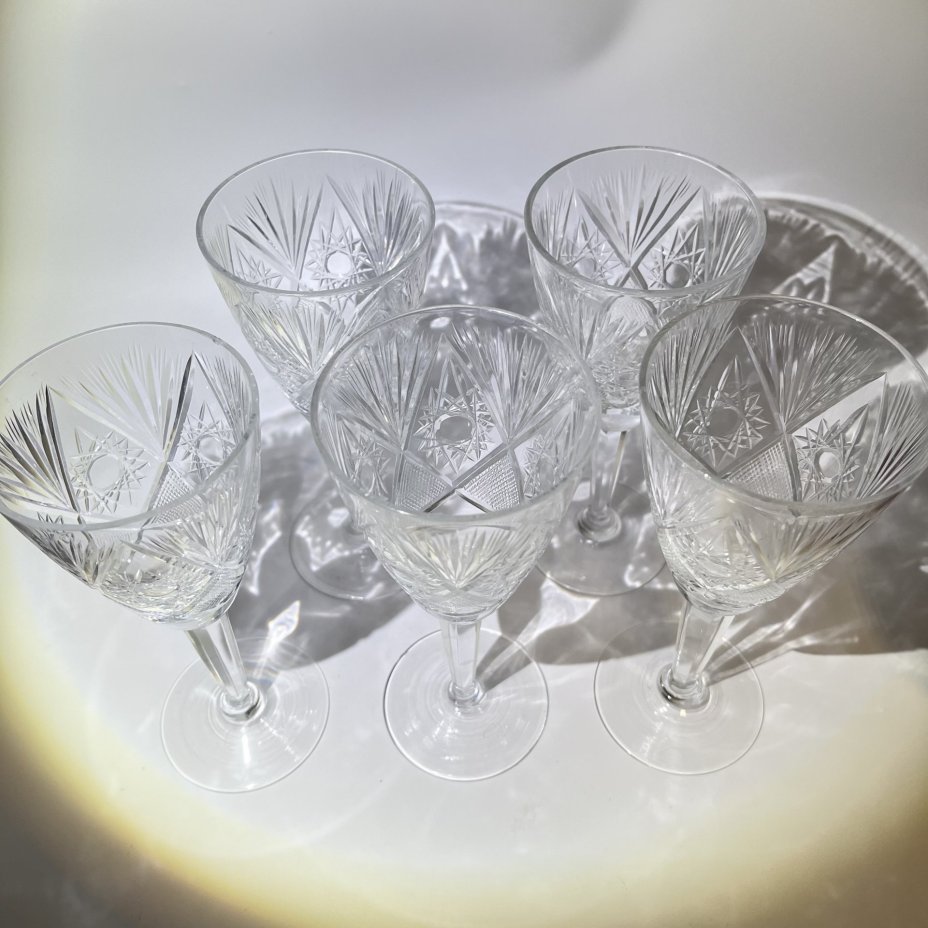 Набор из 5 бокалов с резным геометрическим декором, хрусталь, алмазная грань, Россия, 1990-2000 гг.