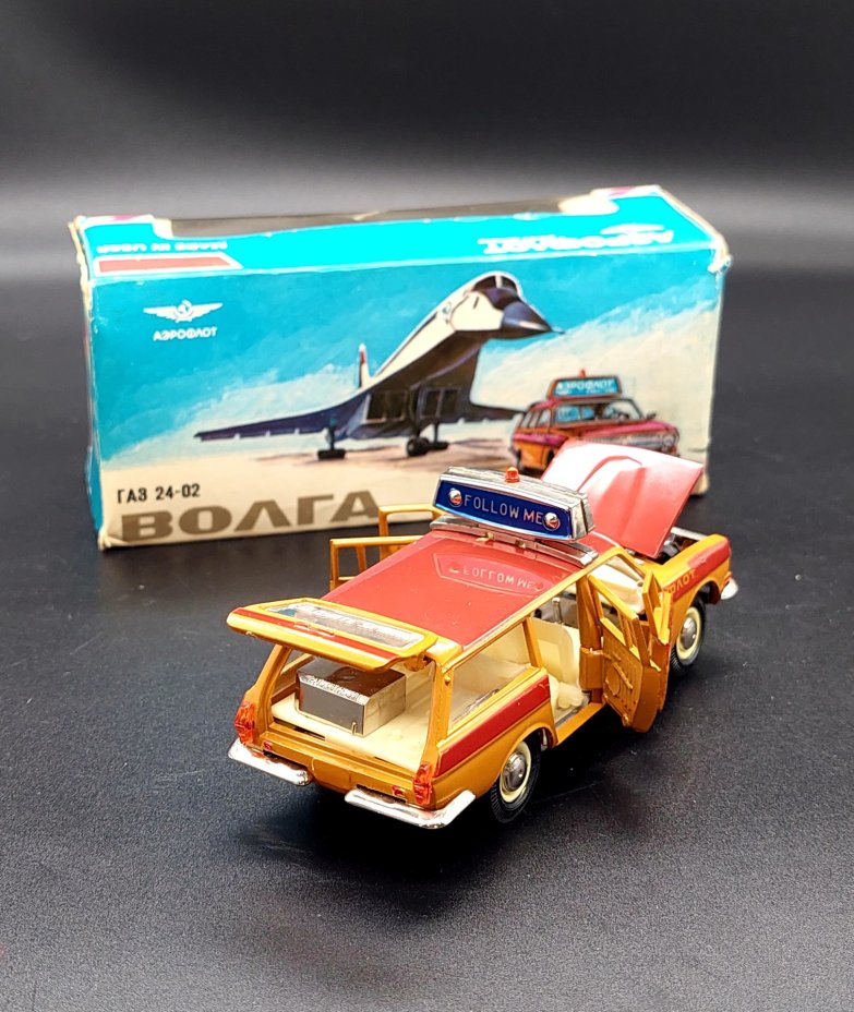 Масштабная модель "Волга ГАЗ-24-02 модель А23 Аэрофлот эскорт" 1:43 в оригинальной коробке, Саратовский завод «Тантал»