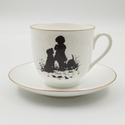 Кофейная пара "Друзья" из серии "Силуэты" по рисункам Елизаветы Бём, форма "Ландыш", автор формы Криммер Э.М.