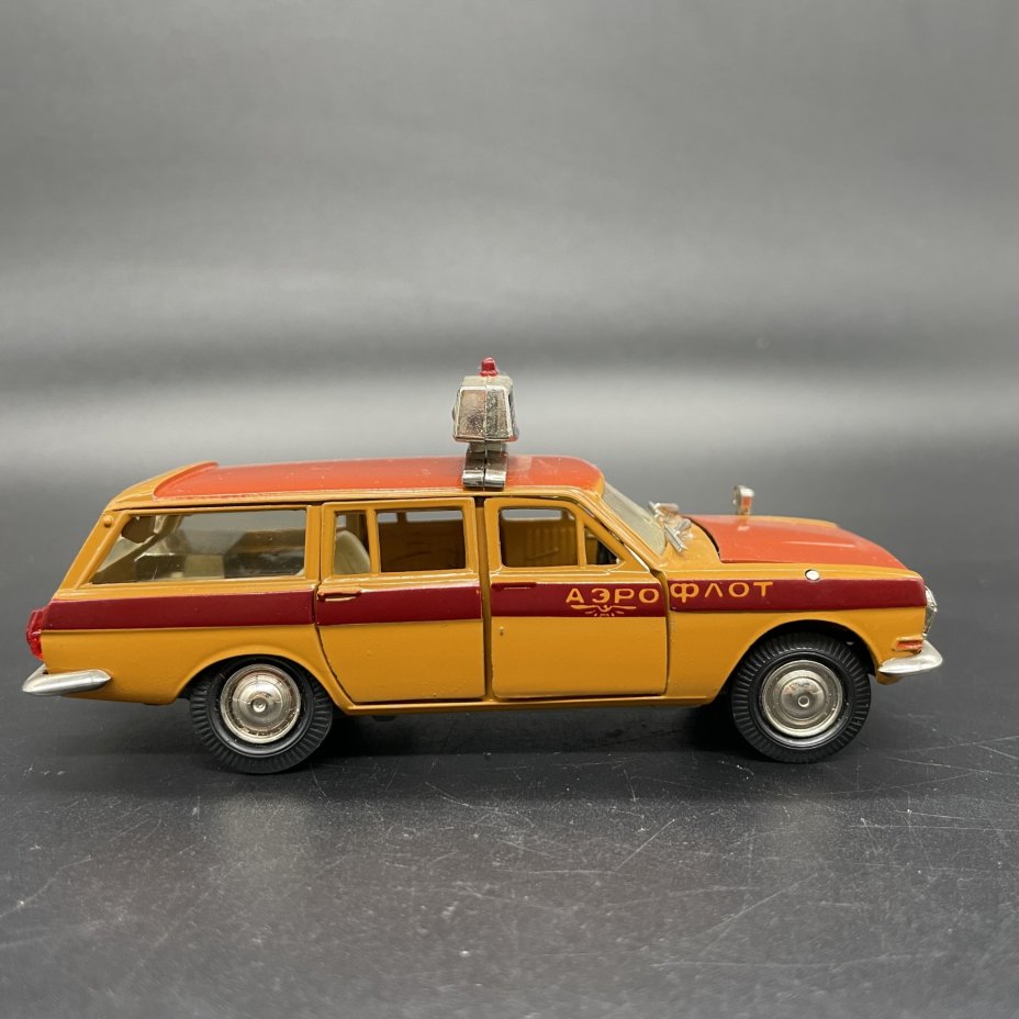 Модель автомобиля "ГАЗ-24" (аэрофлот) 1:43