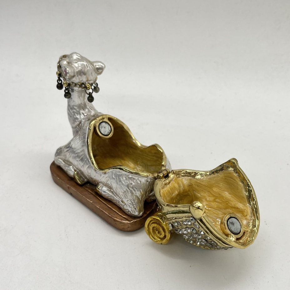 Шкатулка "Верблюд"