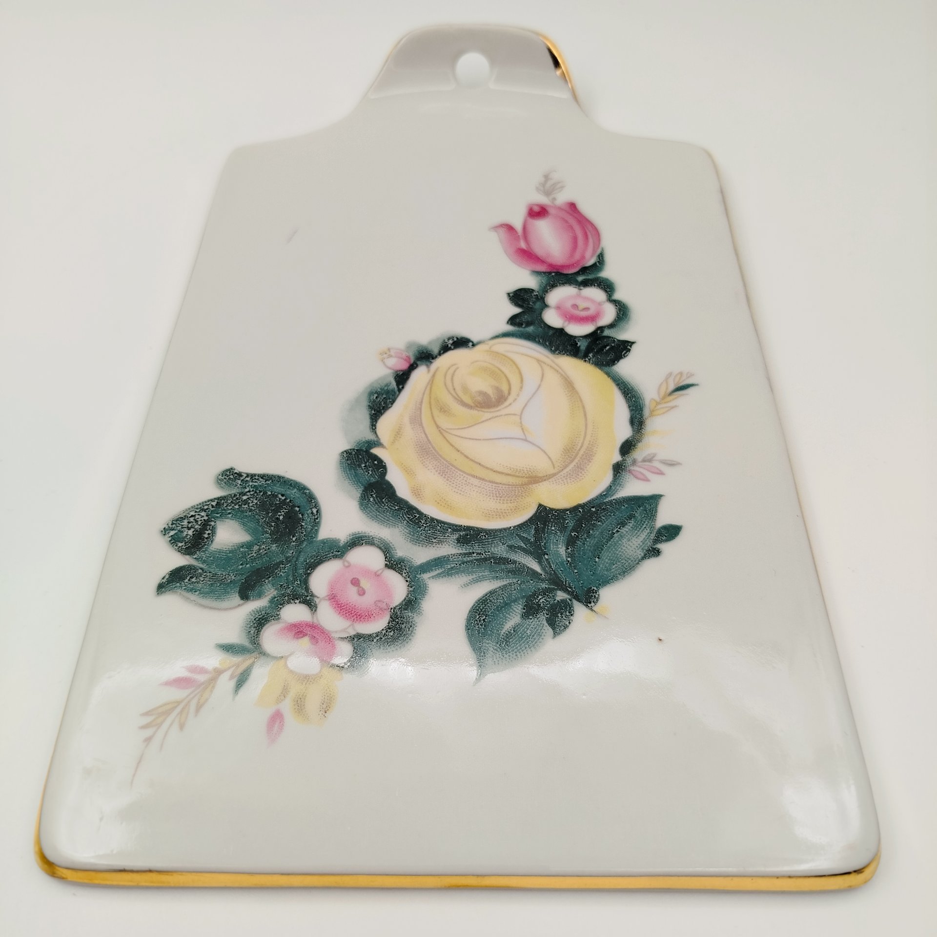 Доска сырная с цветочным декором