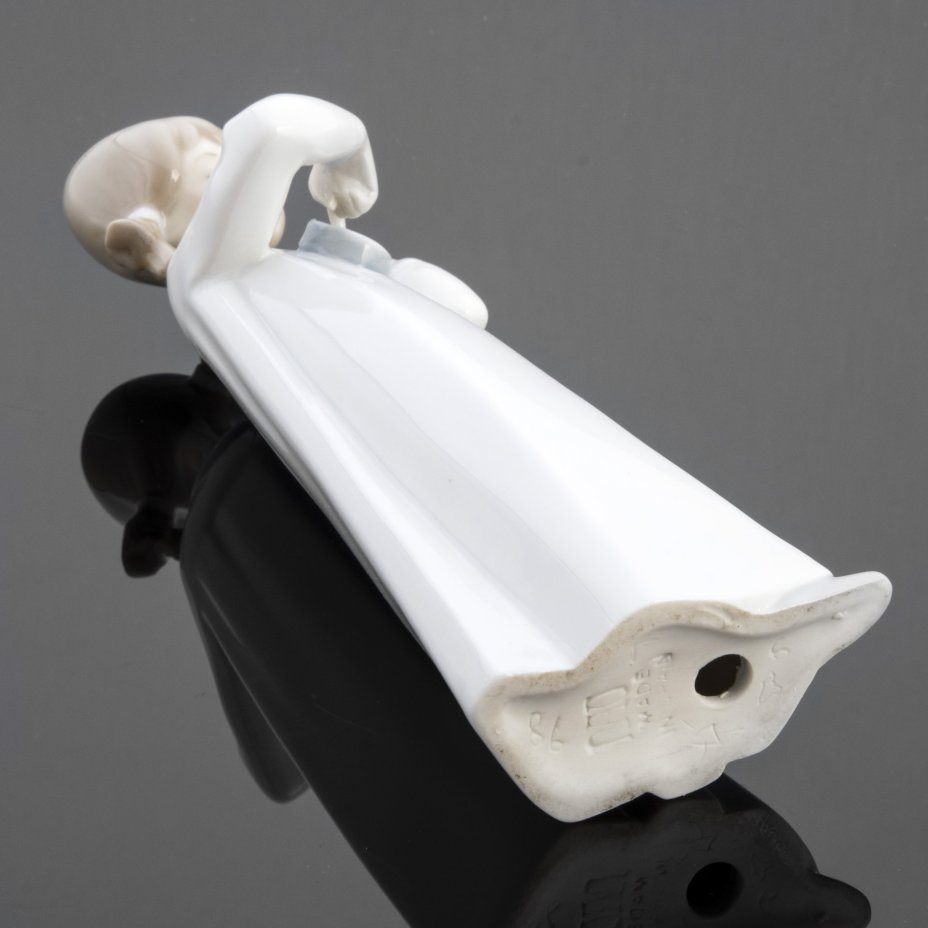 Статуэтка "Девочка с гитарой", скульптор Фульхенсио Гарсия, Lladro