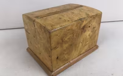 Настольная сигаретница